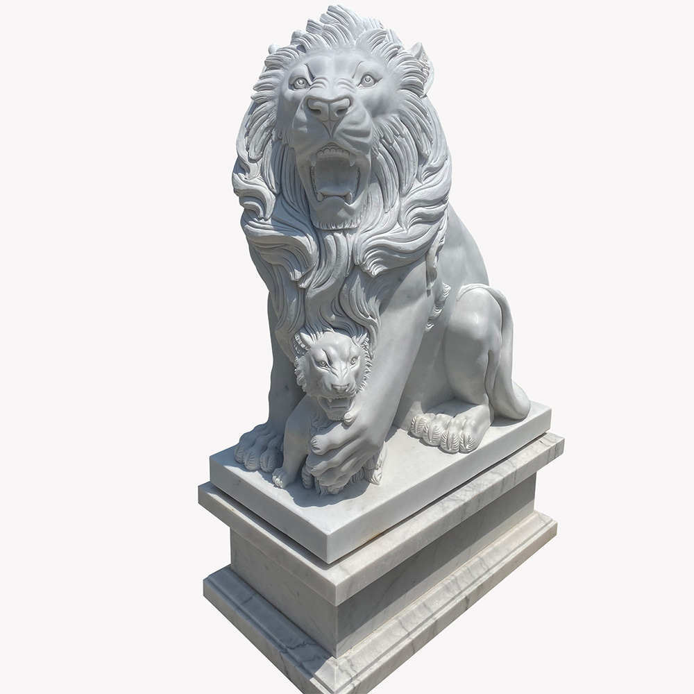 Grand Marble Lion Sculpture